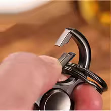 Multifunctional Fidget Spinner & Bottle Opener – Black/Silver